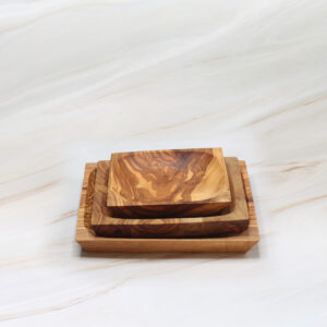Handmade olive wood square plates set