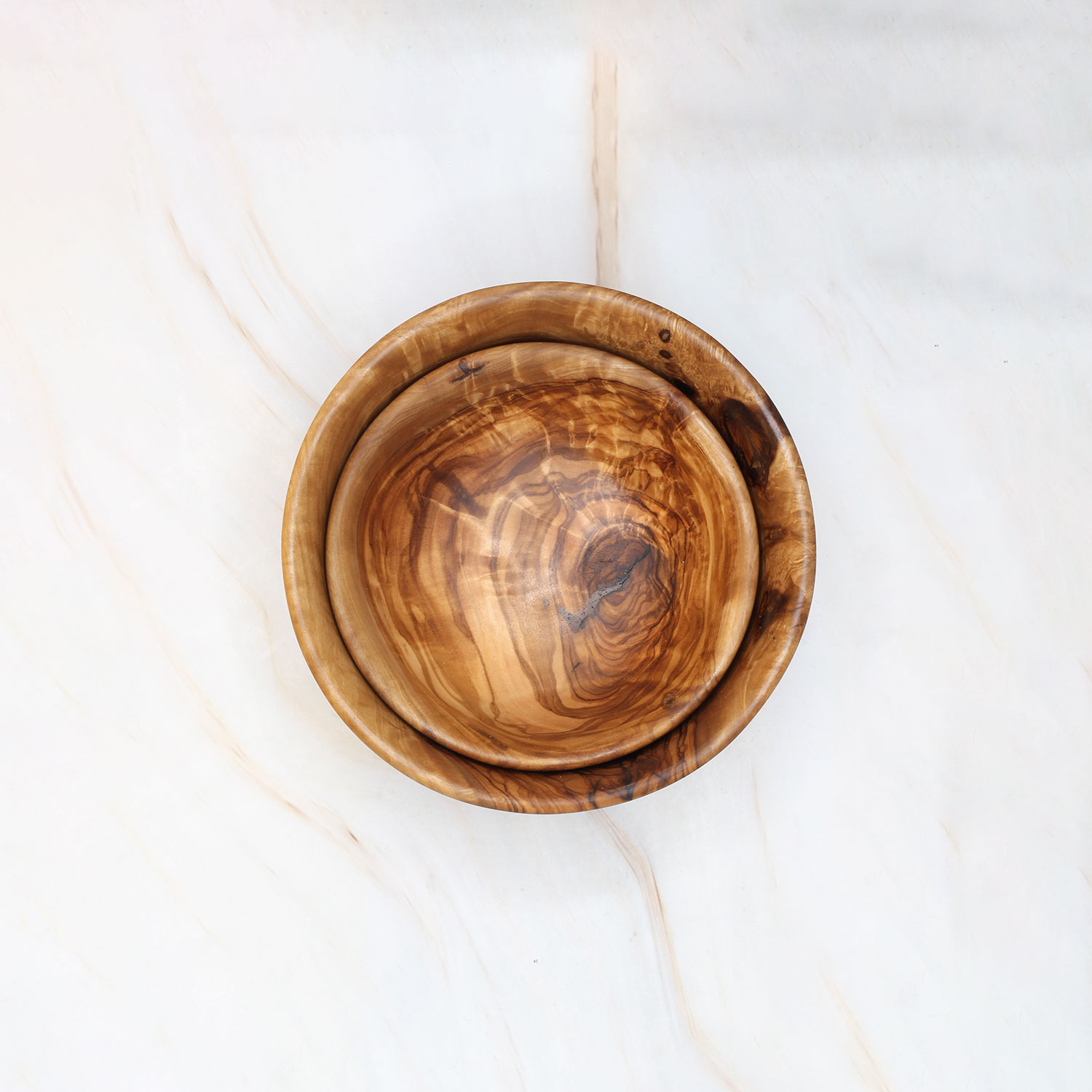 Set of 2 Medium Olive Wood Bowls – Handcrafted Natural Serving Bowls 4 Set of 2 Medium Olive Wood Bowls – Handcrafted Natural Serving Bowls - Image 4