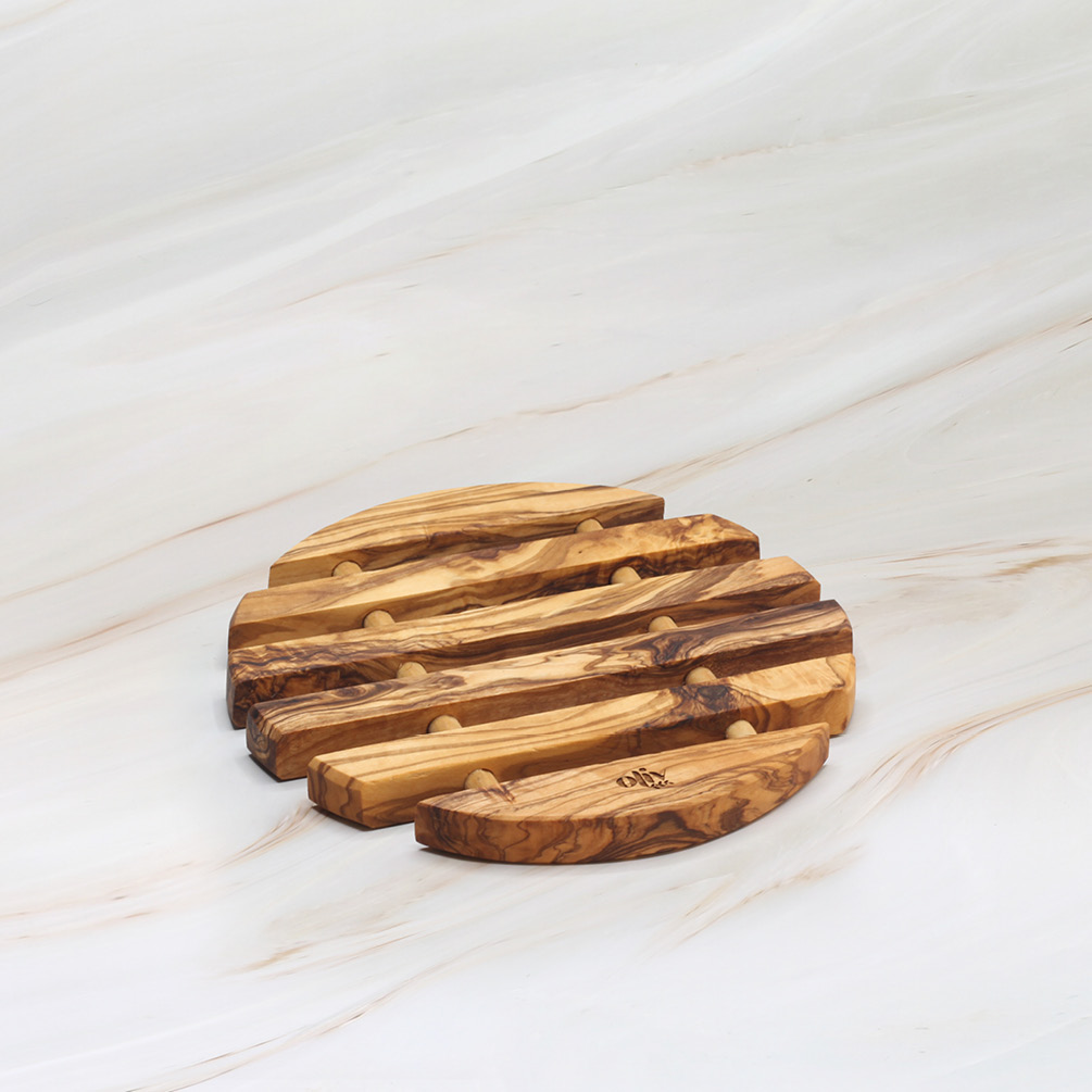 Olive Wood Round Trivet – Natural Heat Protection 1 olive wood round trivet handcrafted from natural olive wood